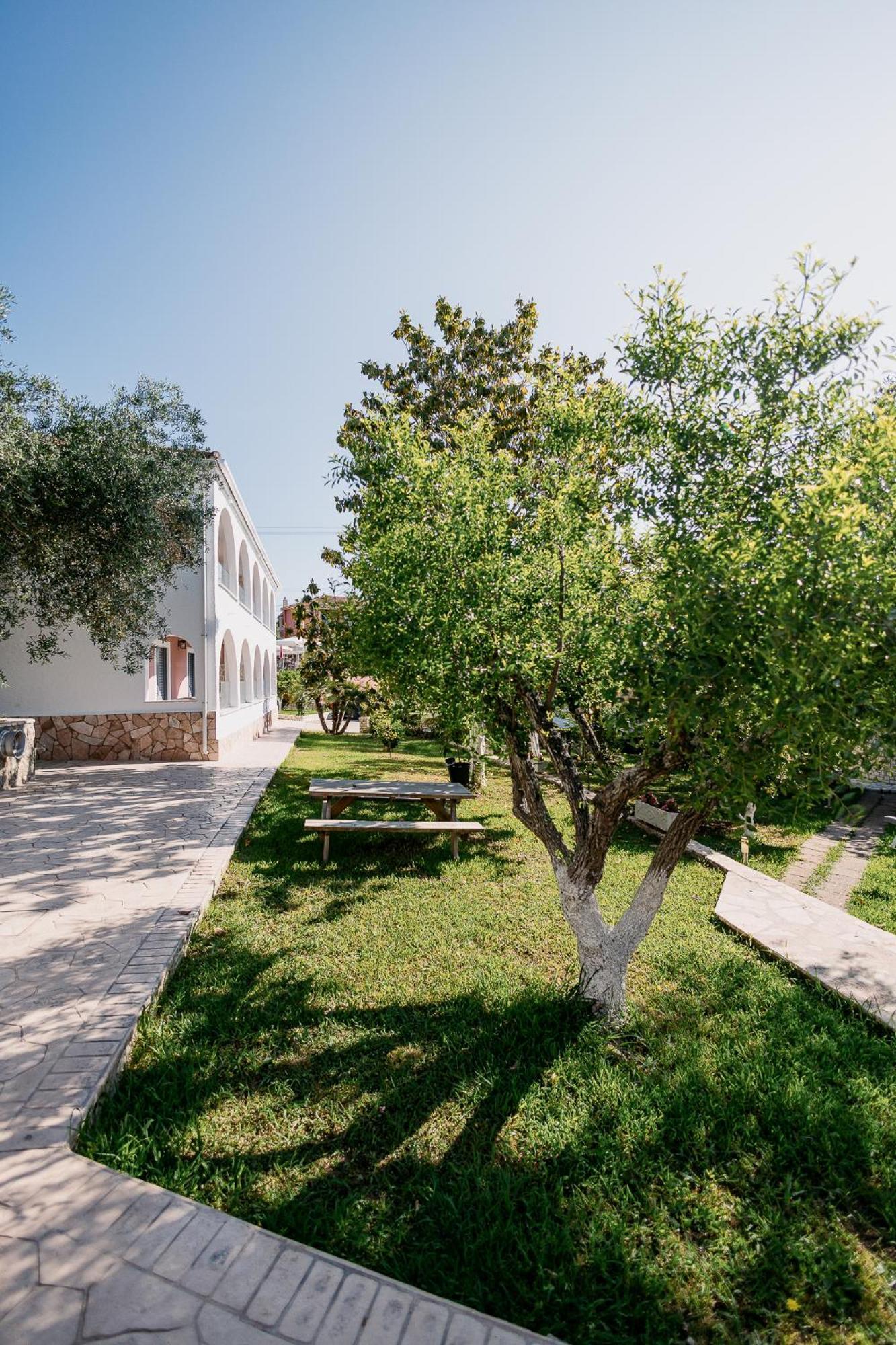 Mathraki Resort Γουβιά Εξωτερικό φωτογραφία